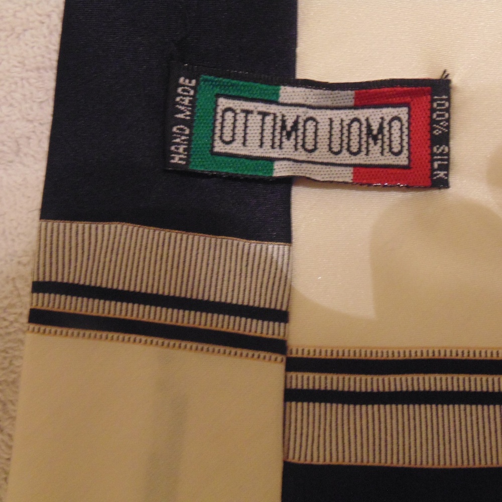 Neck Tie - Picture 4 of 4